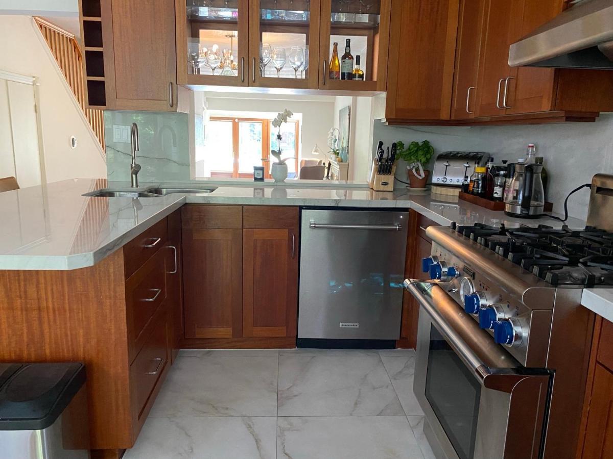 Superb Beach Home:Heated Pool-Hot Tub Open 365Days 多伦多 外观 照片